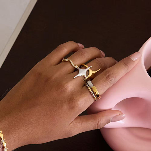 DAINTY RING
