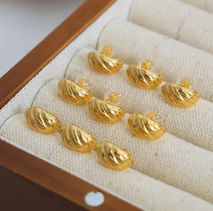 TWIST GOLD EARRINGS