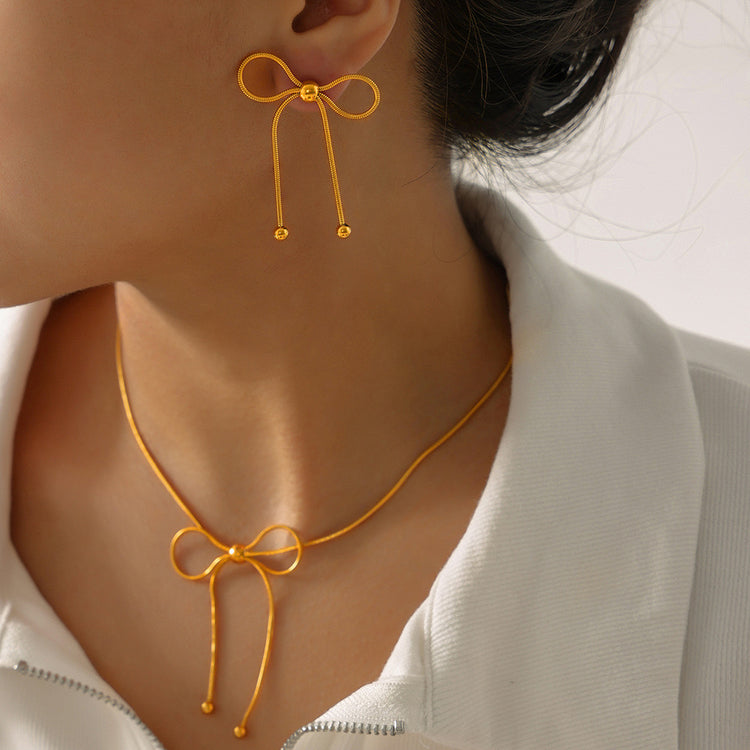 BOW BUTTERFLY GOLD NECKLACE