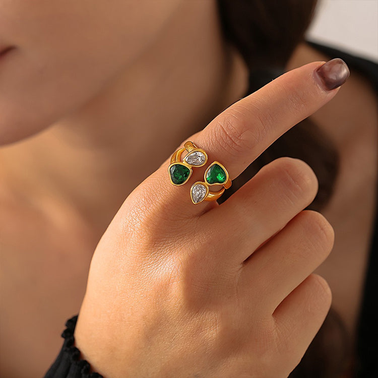 CRYSTAL &EMERALD RING