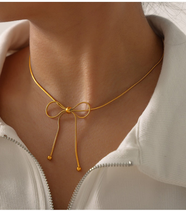 BOW BUTTERFLY GOLD NECKLACE