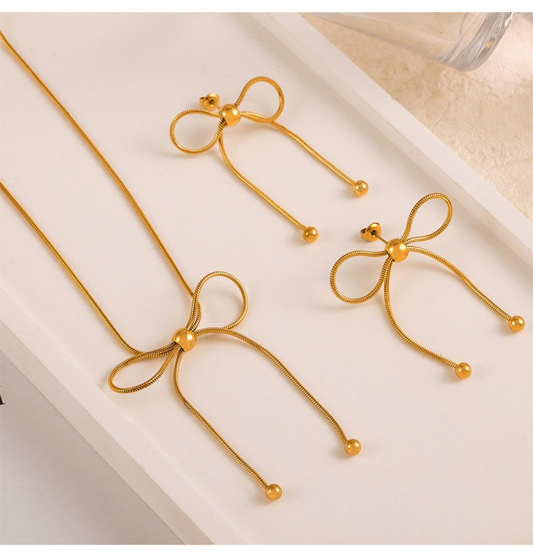 BOW BUTTERFLY GOLD NECKLACE