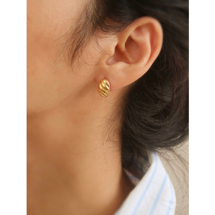 TWIST GOLD EARRINGS