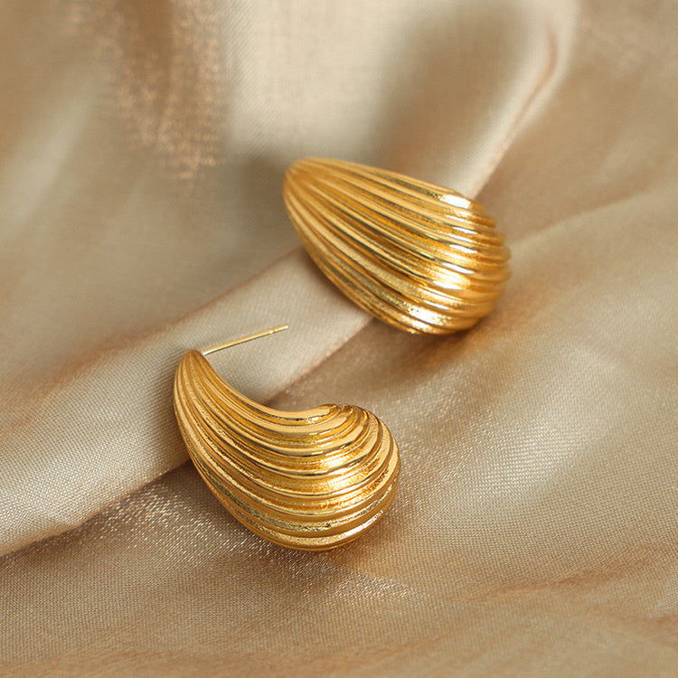 GOLD AVAN EARRINGS