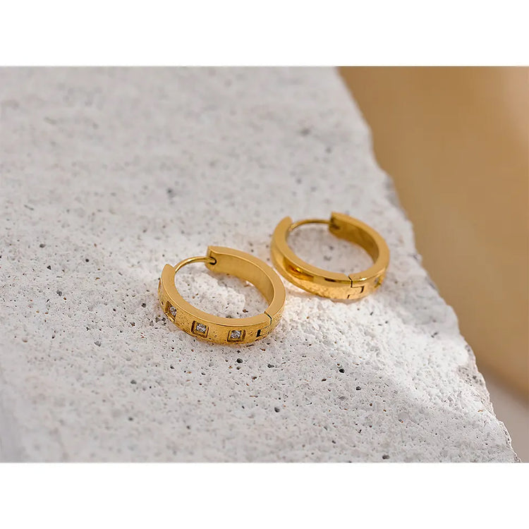 GEM STATEMENT HOOP EARRINGS