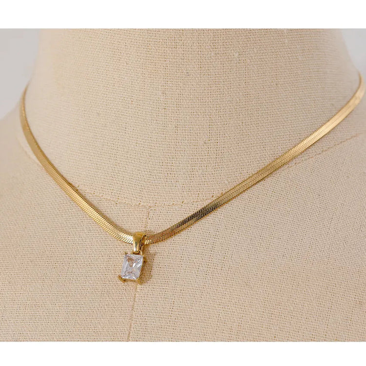 FANTANA SNAKE CHAIN NECKLACE