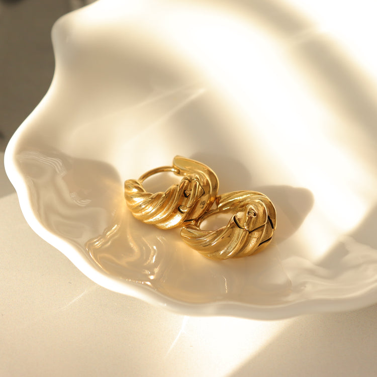 TWIST CROISSANT EARRINGS