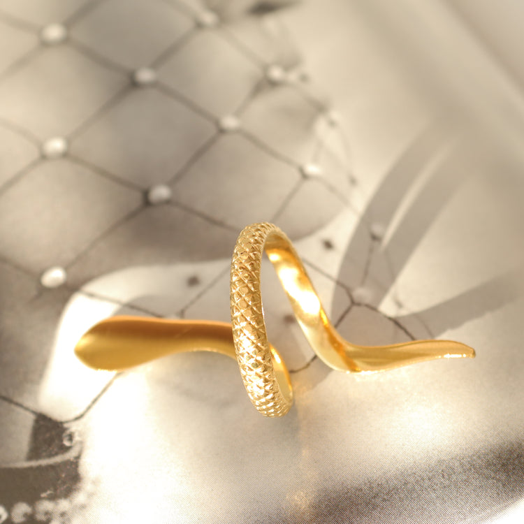 SNAKE GOLD RING
