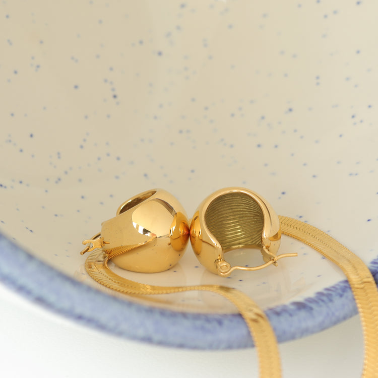 MINIMALISM GOLD EARRINGS