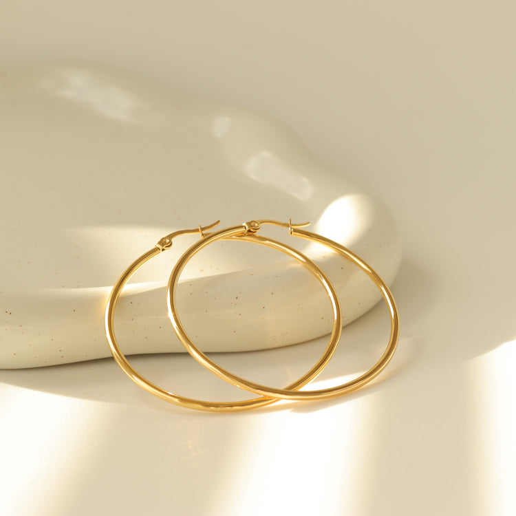 ESSENTIAL HOOP EARRINGS