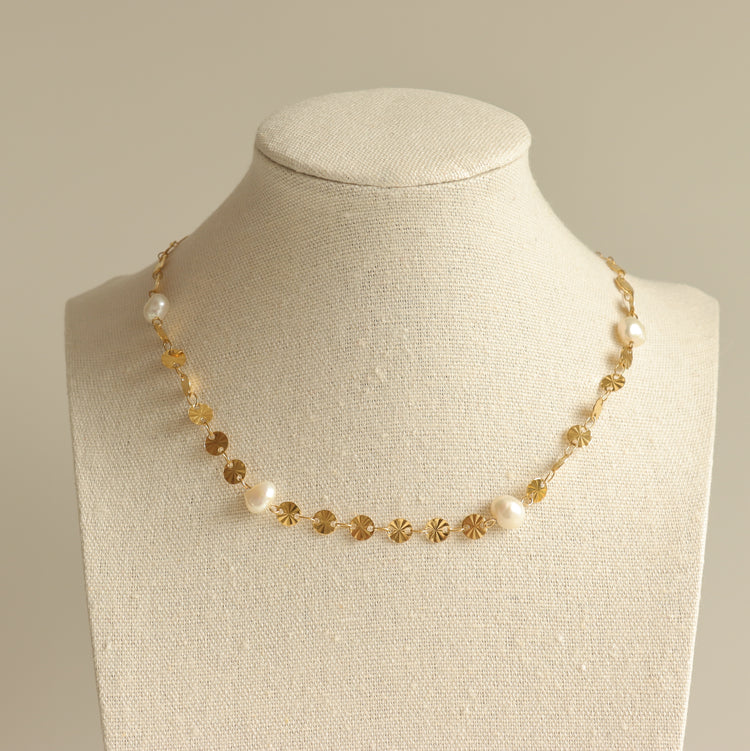 SUN RADIANT PEARL NECKLACE