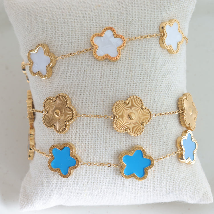 BLUE FLOWER BRACELET