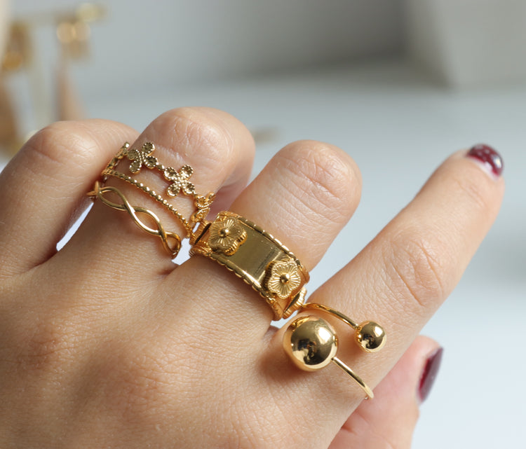 FLOWER GOLD RING