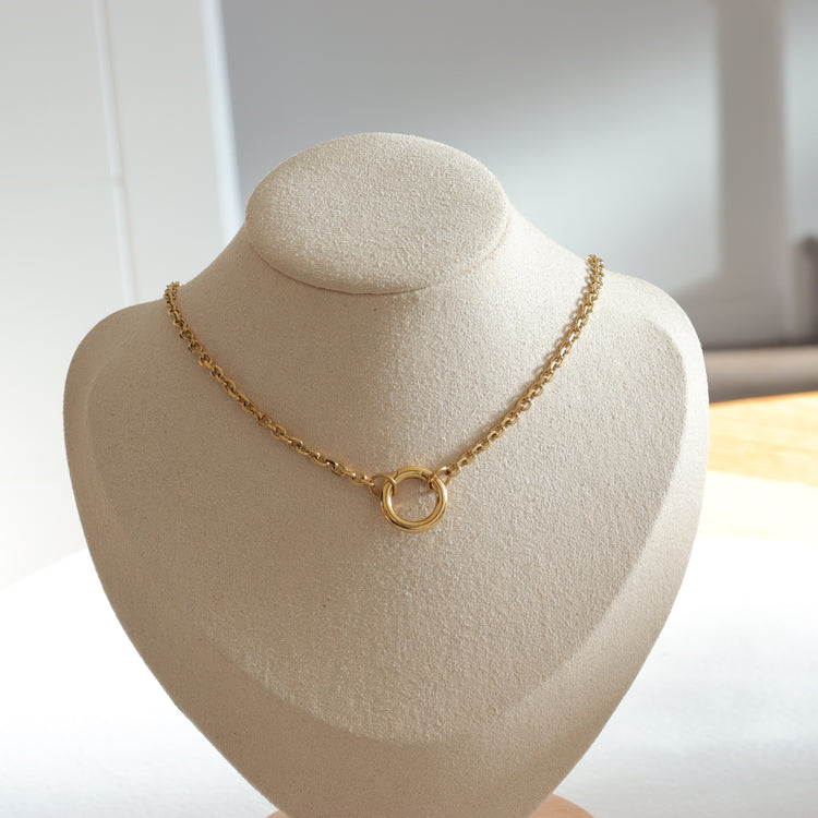 O CHAIN NECKLACE NEW