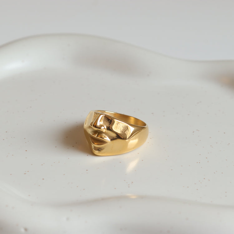 FACE RING