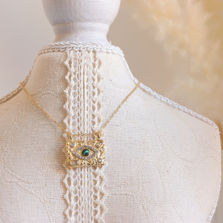 EMERALD EYE NECKLACE