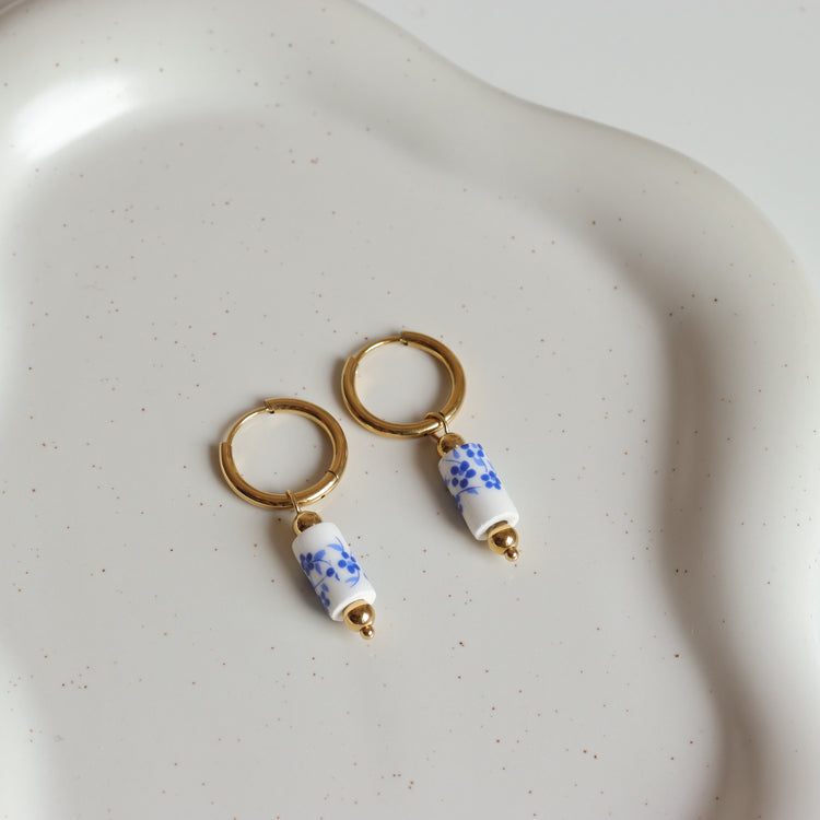 BLUE FLOWER EARRINGS