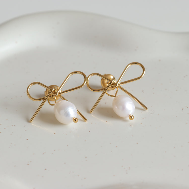 PEARL GOLD NECKLACE