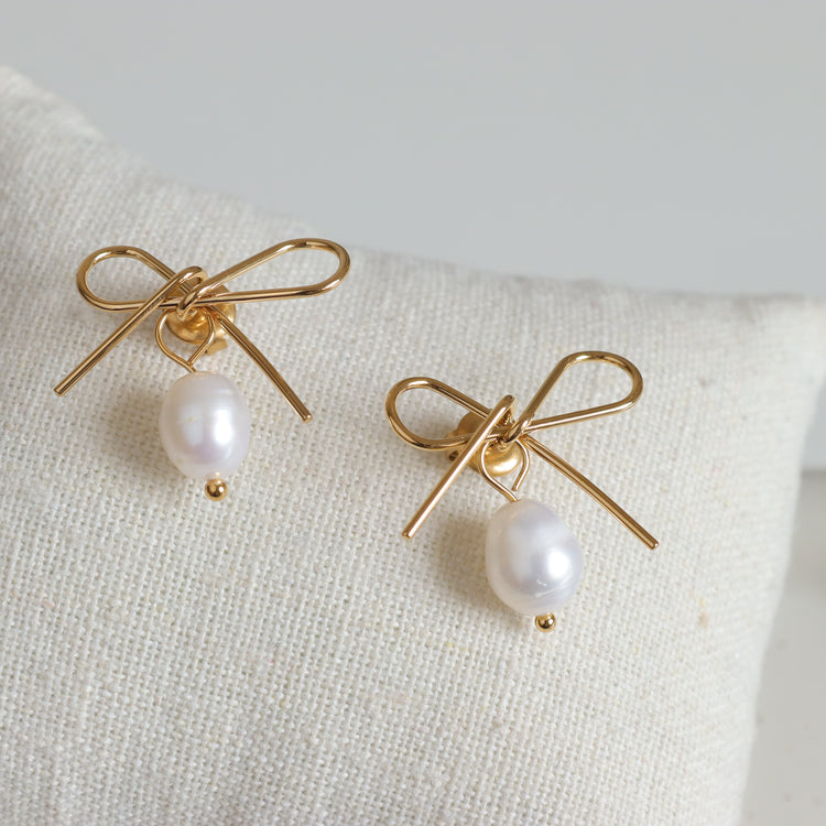 PEARL GOLD NECKLACE