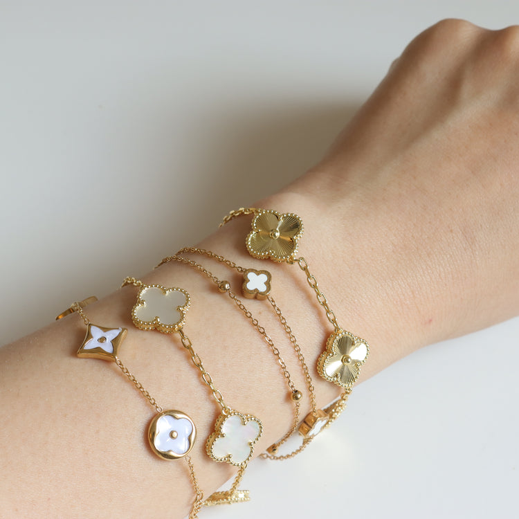 FLOWER BRACELET