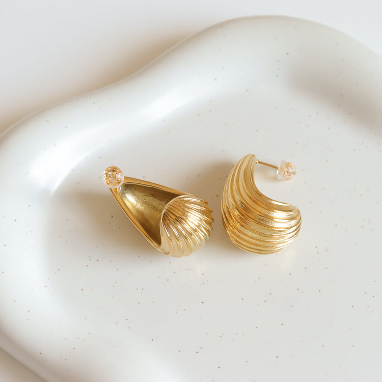 GOLD AVAN EARRINGS