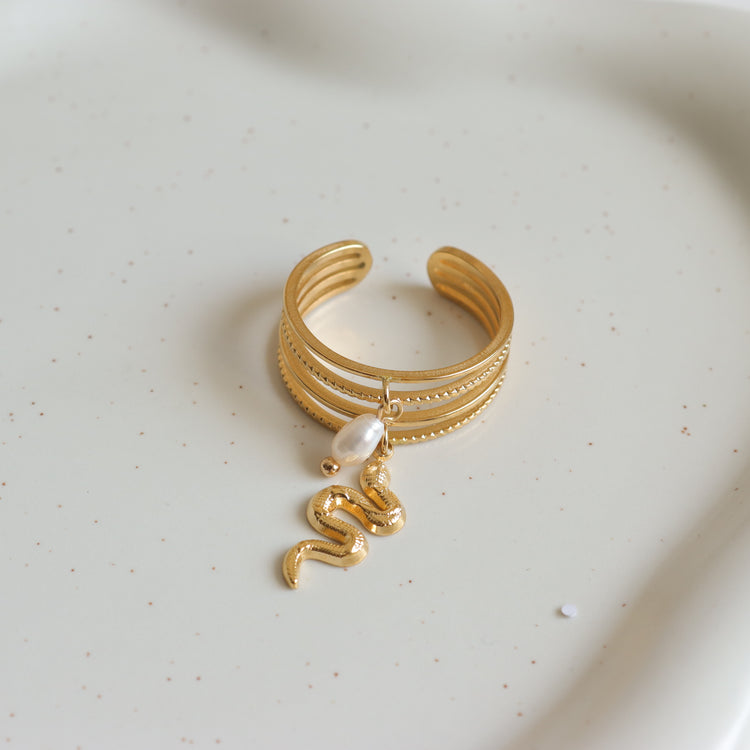SNAKE PEARL PENDANT RING