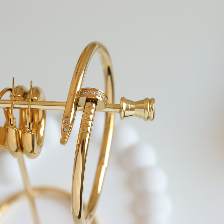 CARDI BANGLE