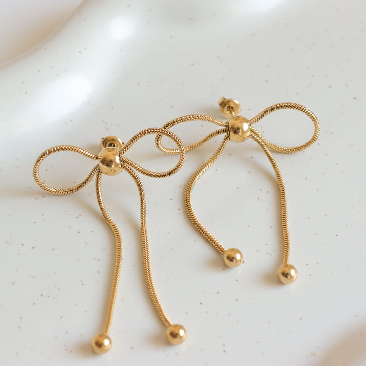 BOW BUTTERFLY GOLD NECKLACE