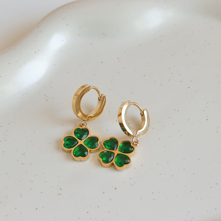 EMERALD CLOVER NECKLACE