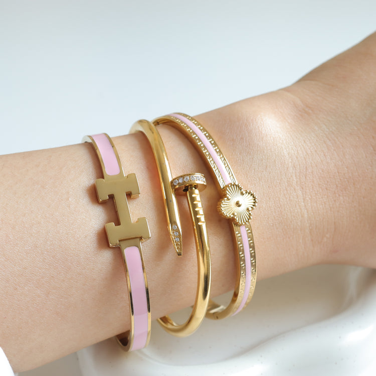 SINGLE PINK FLOWER GREEK BANGLE