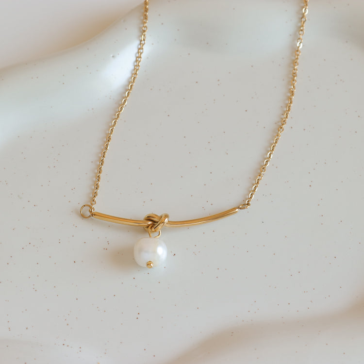 PEARL GOLD NECKLACE