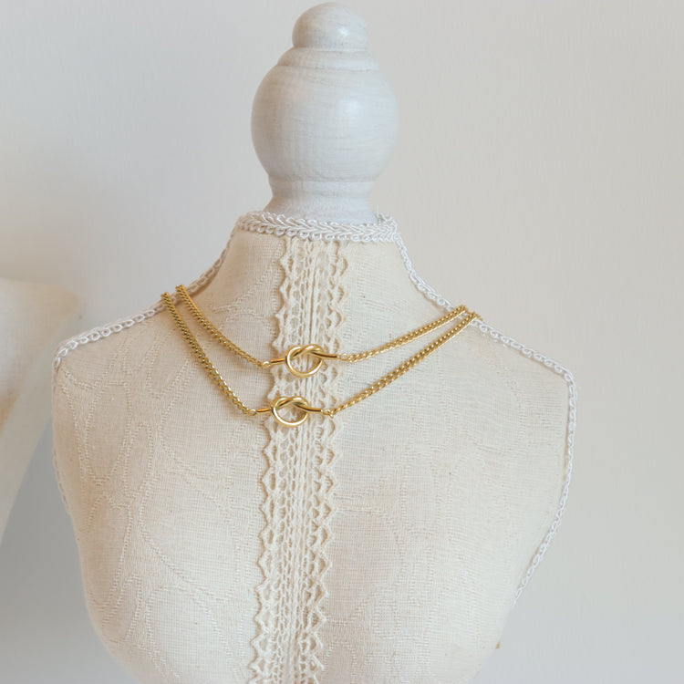 ETERNITY KNOT NECKLACE