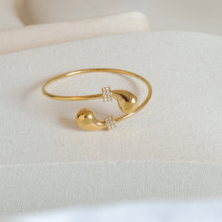 GOLD AMELIA BANGLE