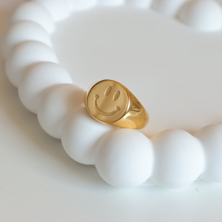 SMILE GOLD RING