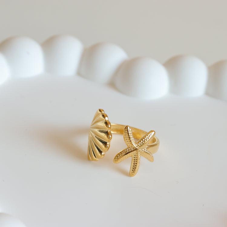 STAR SHELL GOLD RING