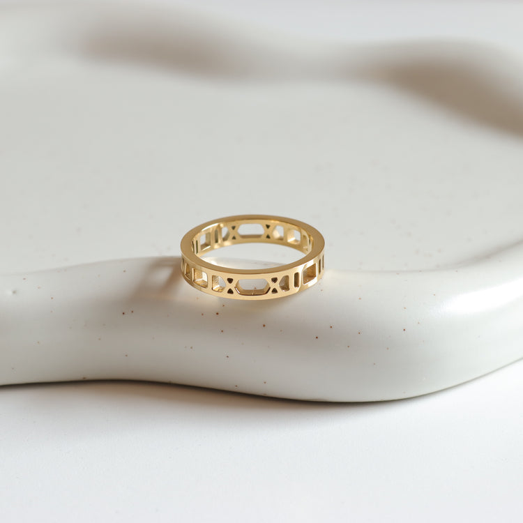 ROMAN STACKING RING