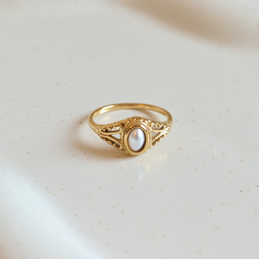 PEARL RING