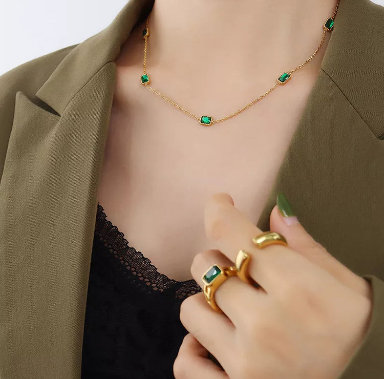 EMERALD TENNIS NECKLACE