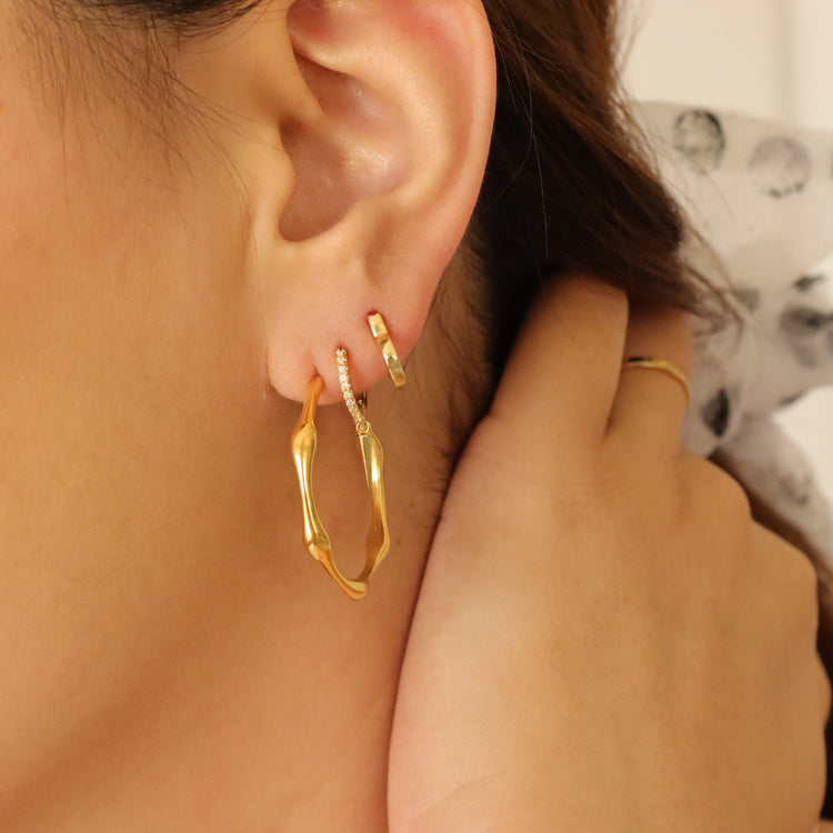 IRREGULAR STUD EARRINGS