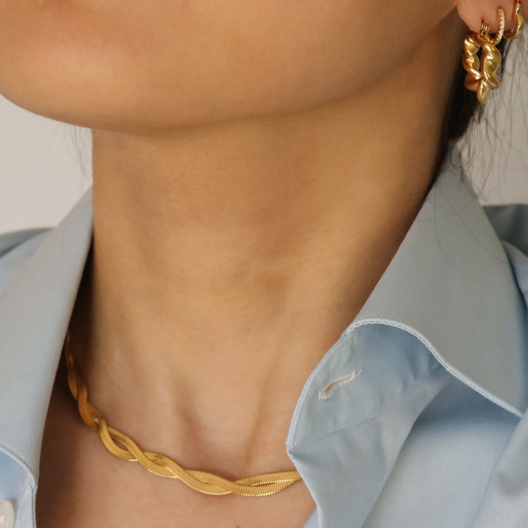 DOUBLE SNAKE CHAIN NECKLACE