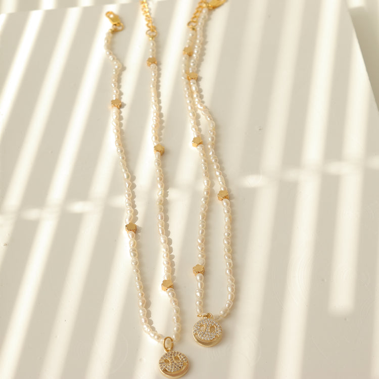 PEARL SMILE NECKLACE
