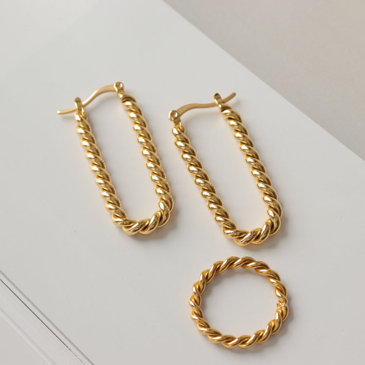 RECTANGULAR TWIST EARRINGS