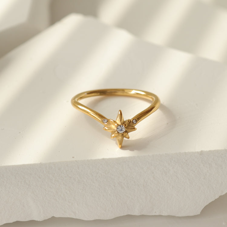 STAR RING