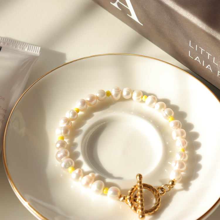 YELLOW BEADED PEARL BRACELET