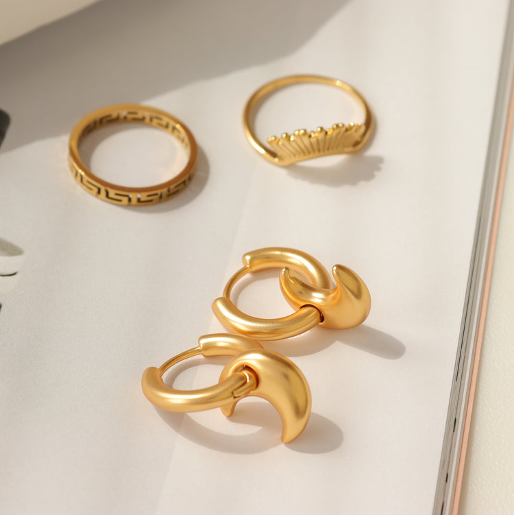 STAR | MOON GOLD EARRINGS
