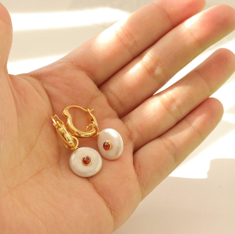 FRESH WATER PEARL HOOP EARRINGS