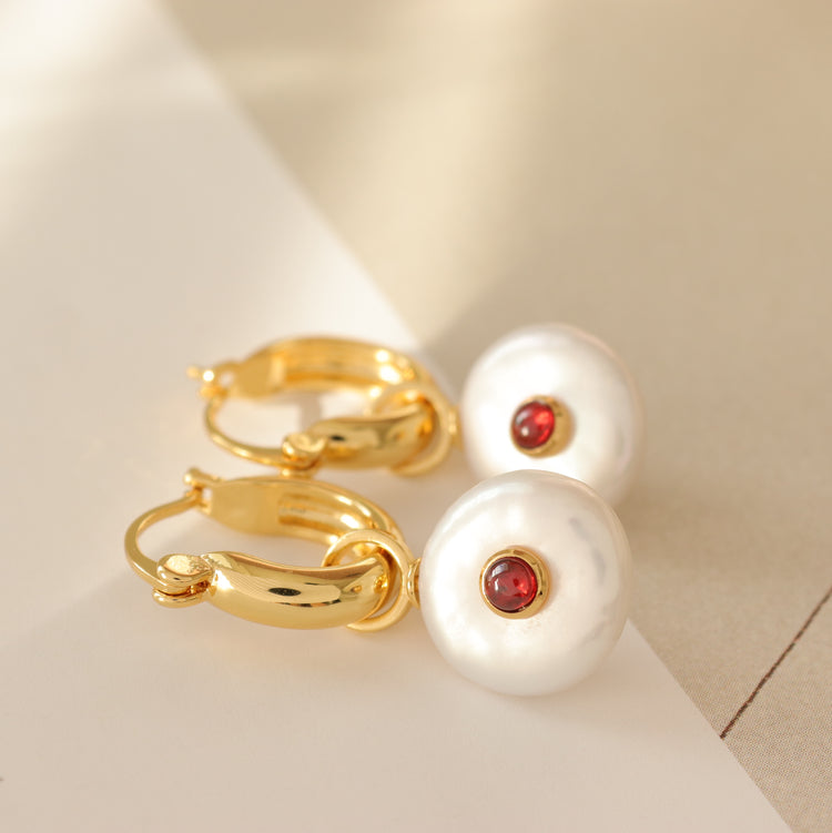 FRESH WATER PEARL HOOP EARRINGS