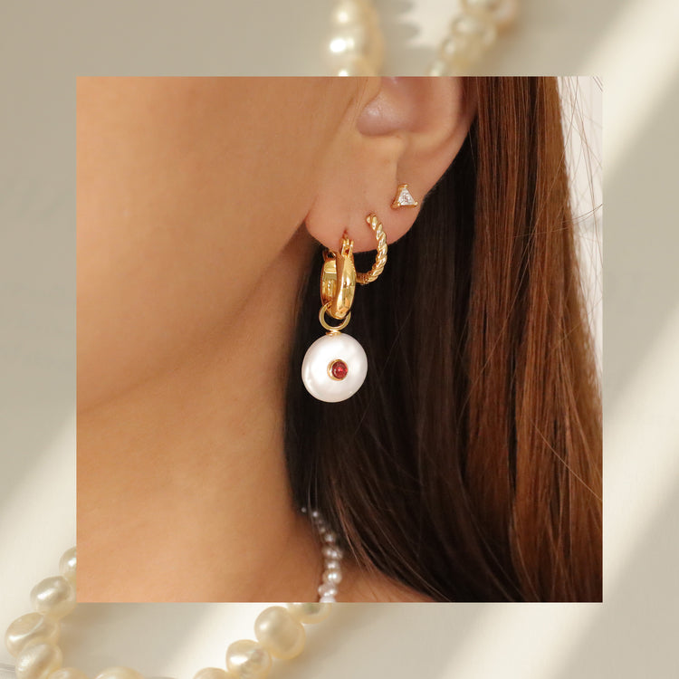 FRESH WATER PEARL HOOP EARRINGS