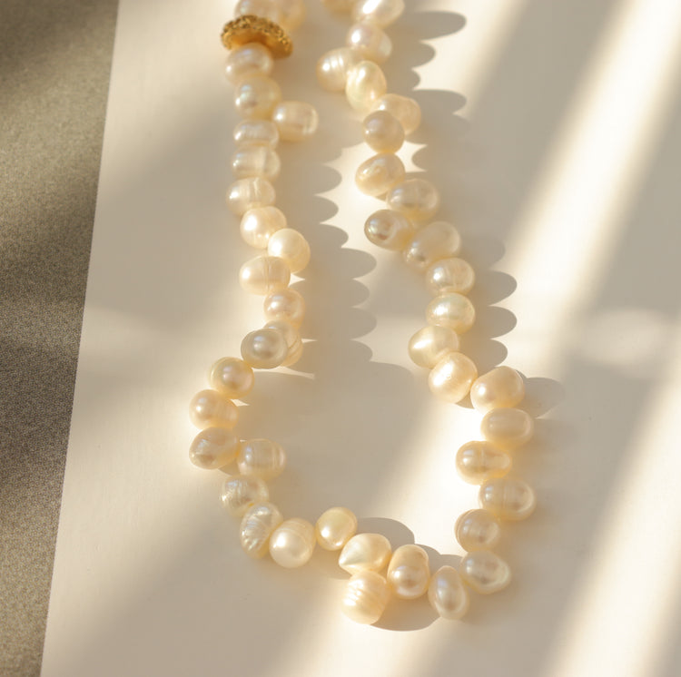PEARL FLOWER NECKLACE