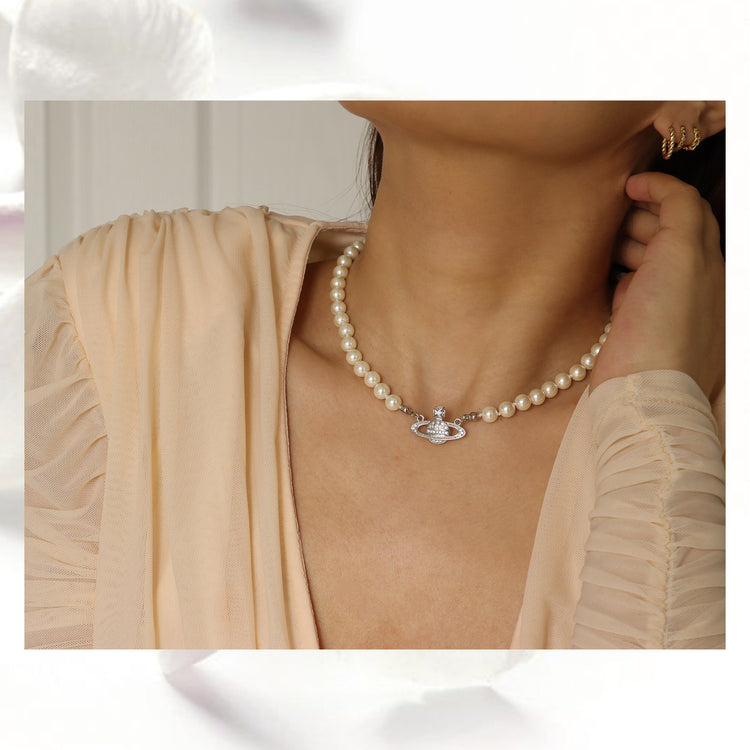 UNIVERSE NECKLACE